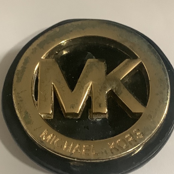 Michael Kors Logo Brooch Pin - Picture 3 of 5